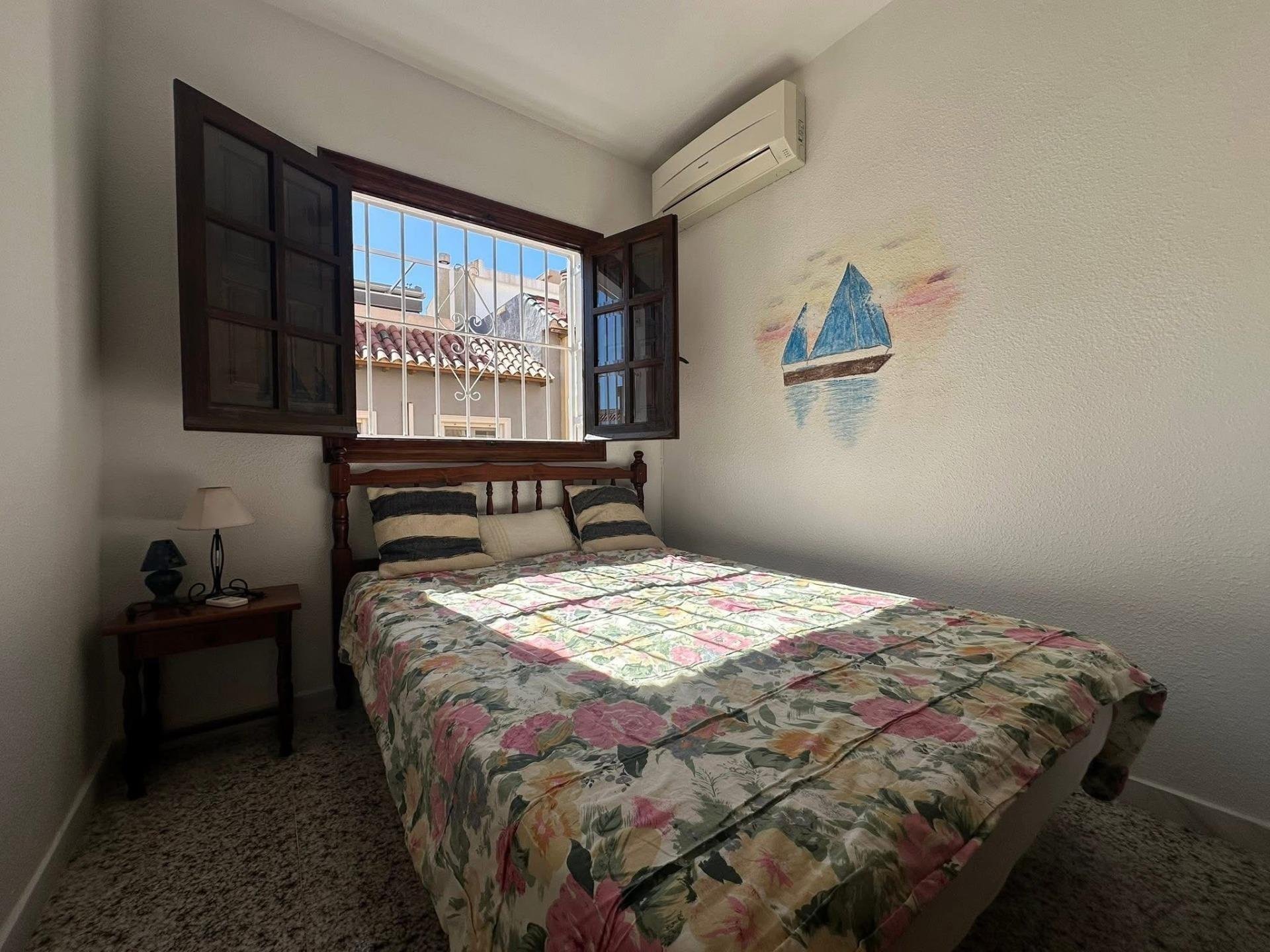 Townhouse à Cabo Cervera-Playa la Mata, Alicante, Espagne 2 chambres, 75 m2 No. 189407