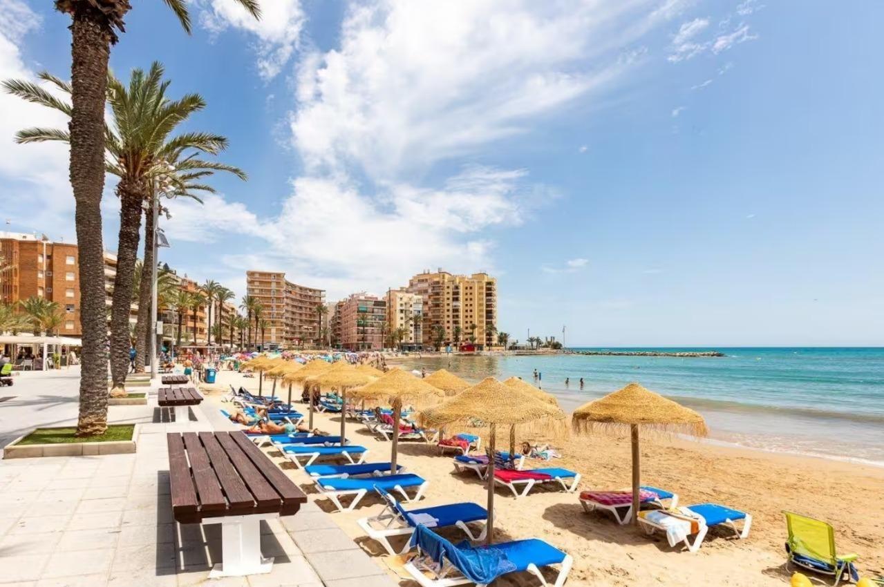 Townhouse à Cabo Cervera-Playa la Mata, Alicante, Espagne 2 chambres, 75 m2 No. 189407