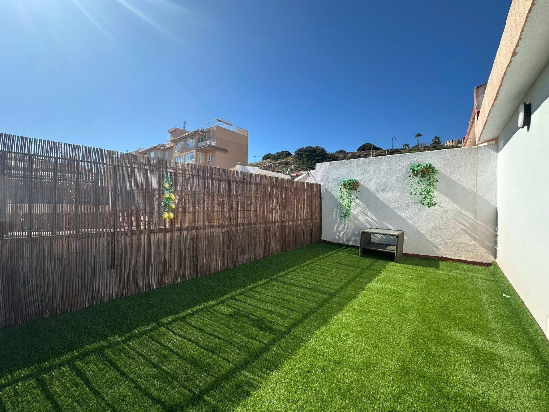 Townhouse à Cabo Cervera-Playa la Mata, Alicante, Espagne 2 chambres, 75 m2 No. 189407