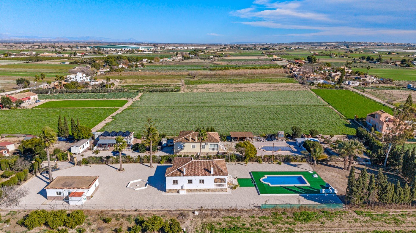 Finca in Dolores, Alicante, Spain 4 bedrooms, 222 sq.m. No. 155366