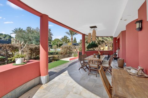 Villa in Santa Pola, Alicante, Spanien 5 Schlafzimmer, 265 m2 Nr. 155365