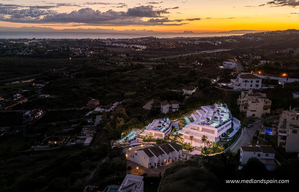 Apartament w Benahavis, Malaga, Hiszpania 2 sypialnie, 221 mkw. nr 195498