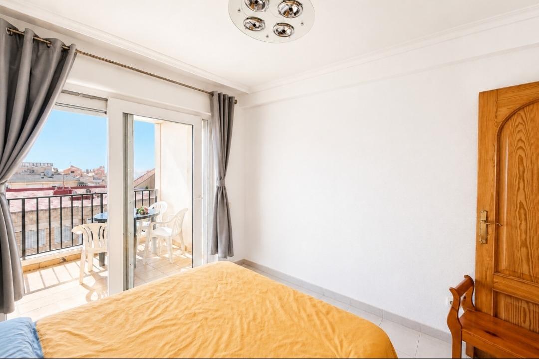 Appartamento a La Mata, Alicante, Spagna 1 camera da letto, 47 mq. N° 184351
