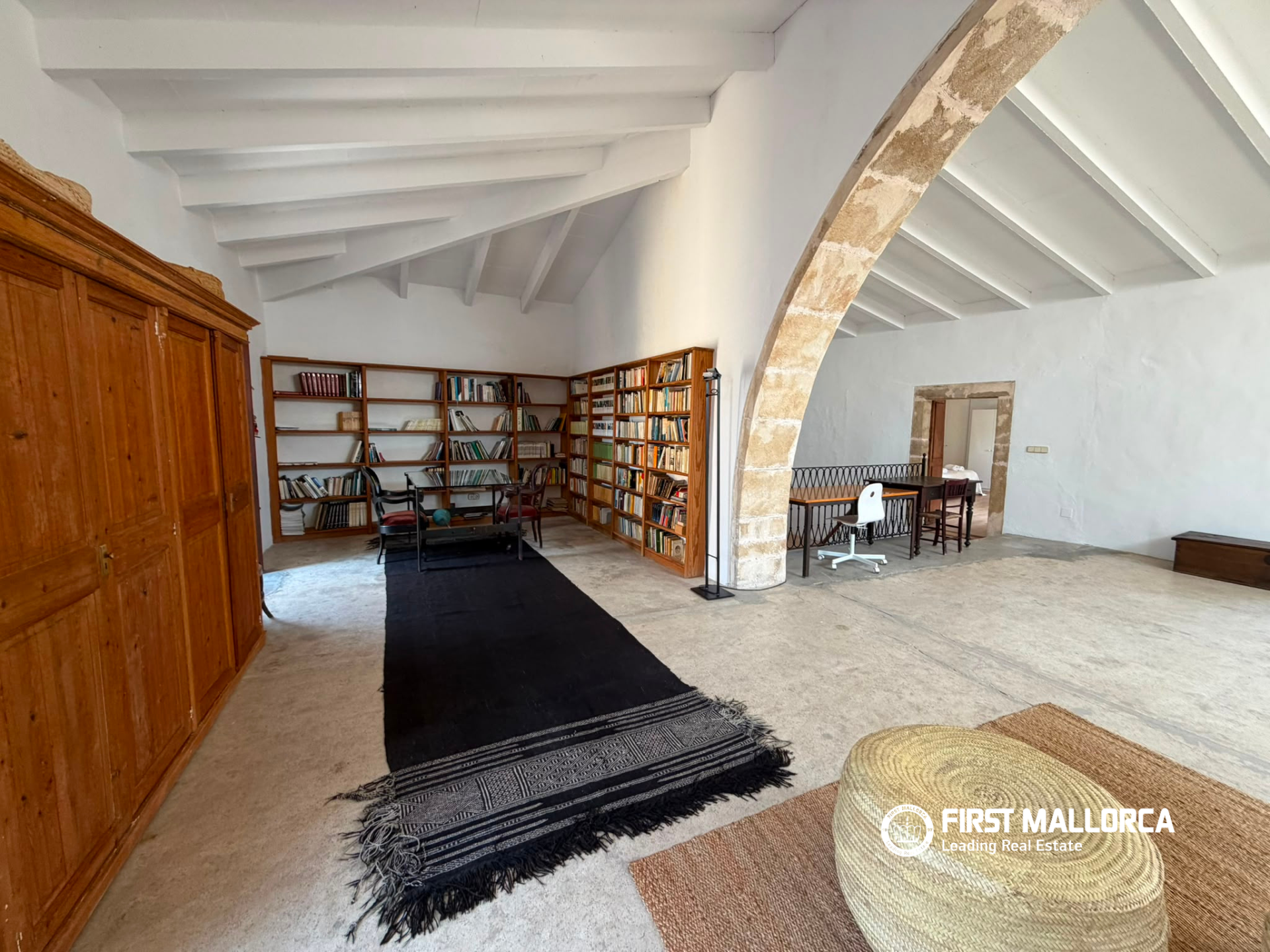 Townhouse in Arta, Mallorca, Spain 5 bedrooms, 560 sq.m. No. 181963