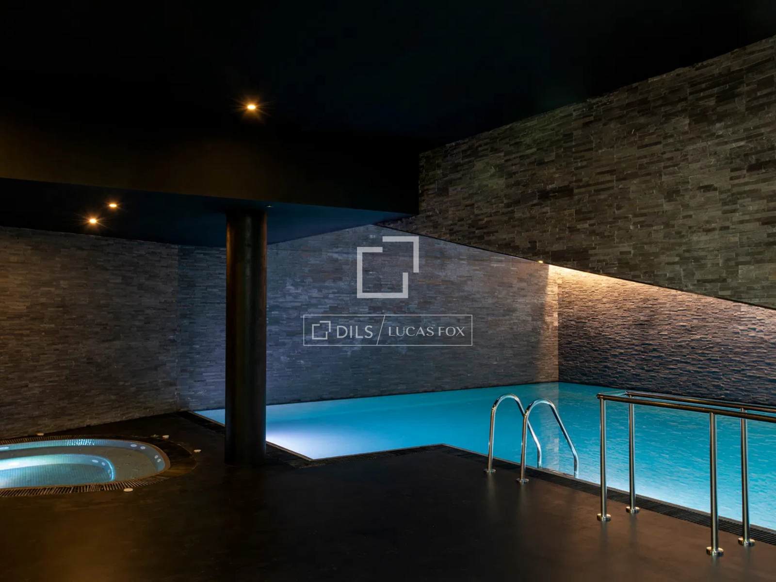 Appartamento a Barcelona, Spagna 3 camere da letto, 228 mq. N° 164329