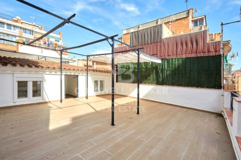 Commercial property in Barcelona, Spain 500 sq.m. No. 157543