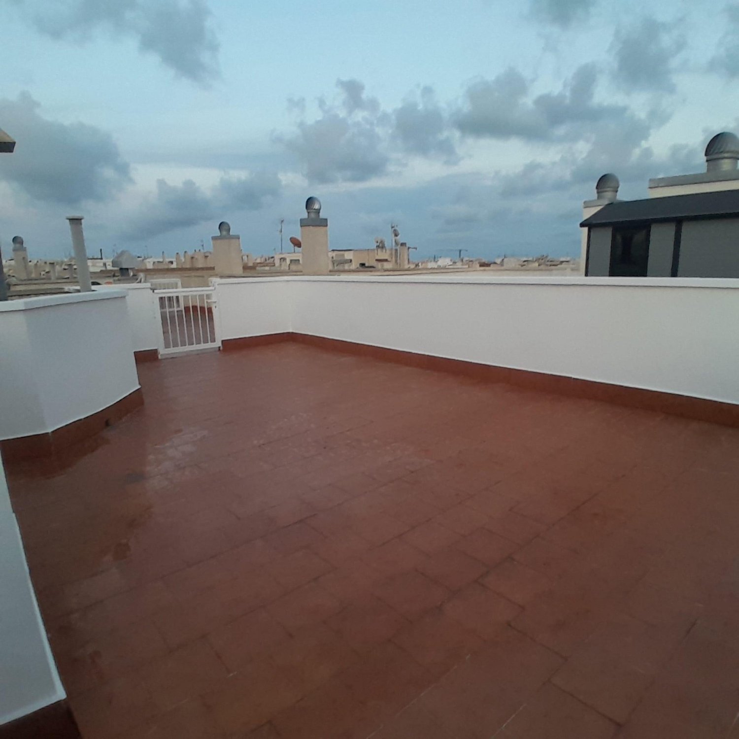 Kattohuoneisto Torrevieja, Alicante, Espanja 2 makuuhuonetta, 75 m2 No. 184342