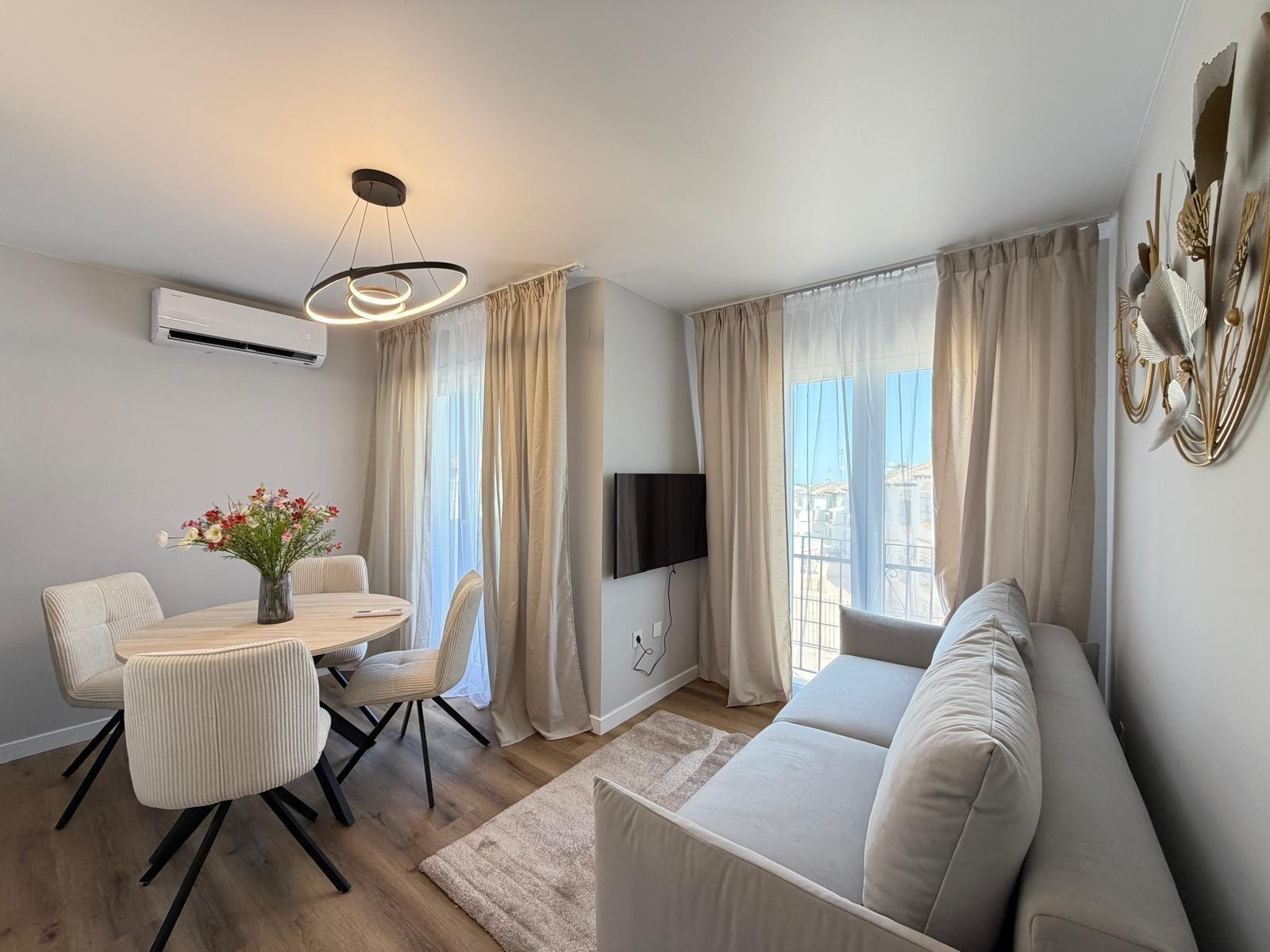 Appartamento a San Miguel de Salinas, Alicante, Spagna 1 camera da letto, 37 mq. N° 184339