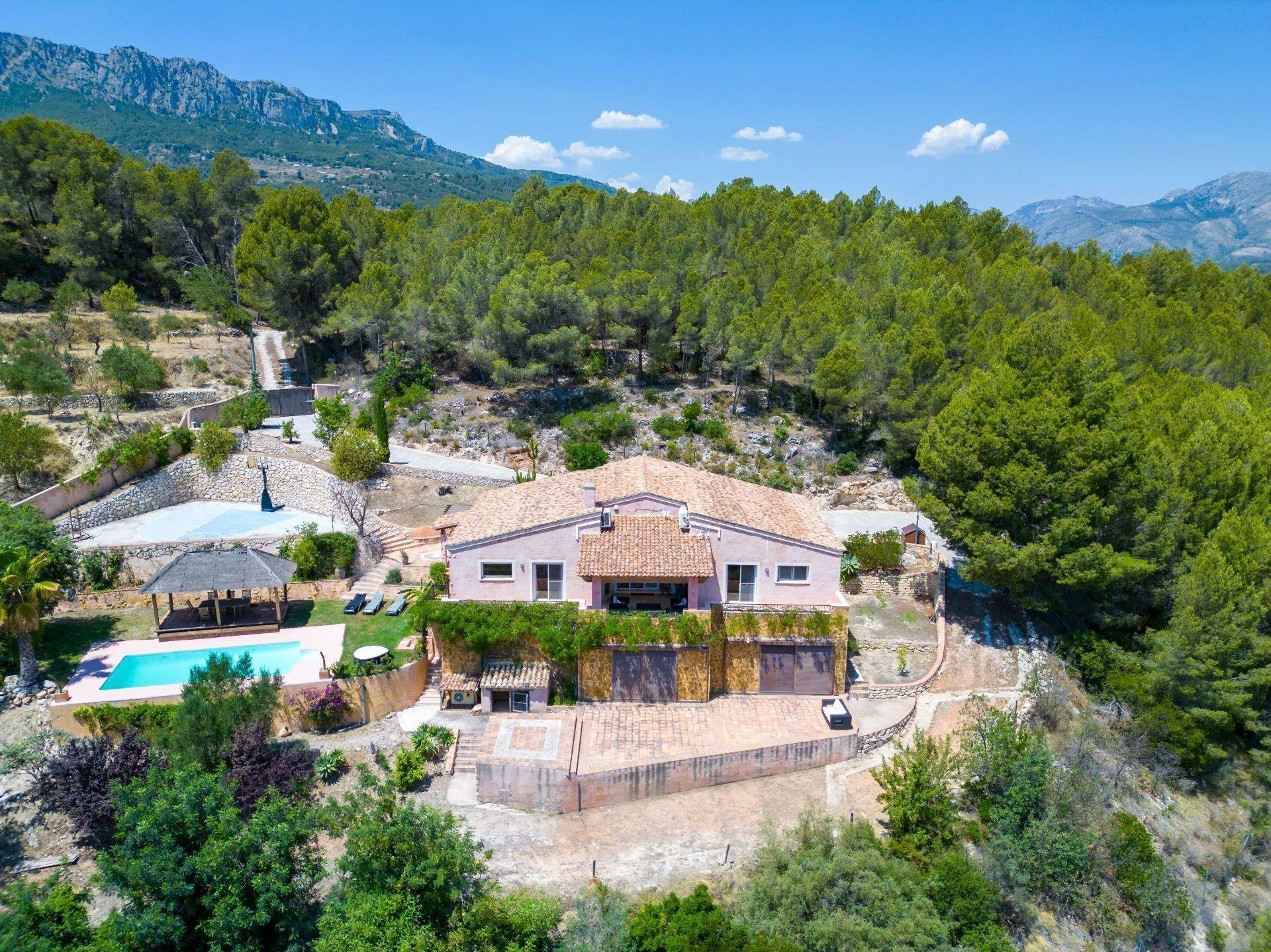 Villa en Polop, Alicante, España 3 dormitorios, 370 m2 No. 138227
