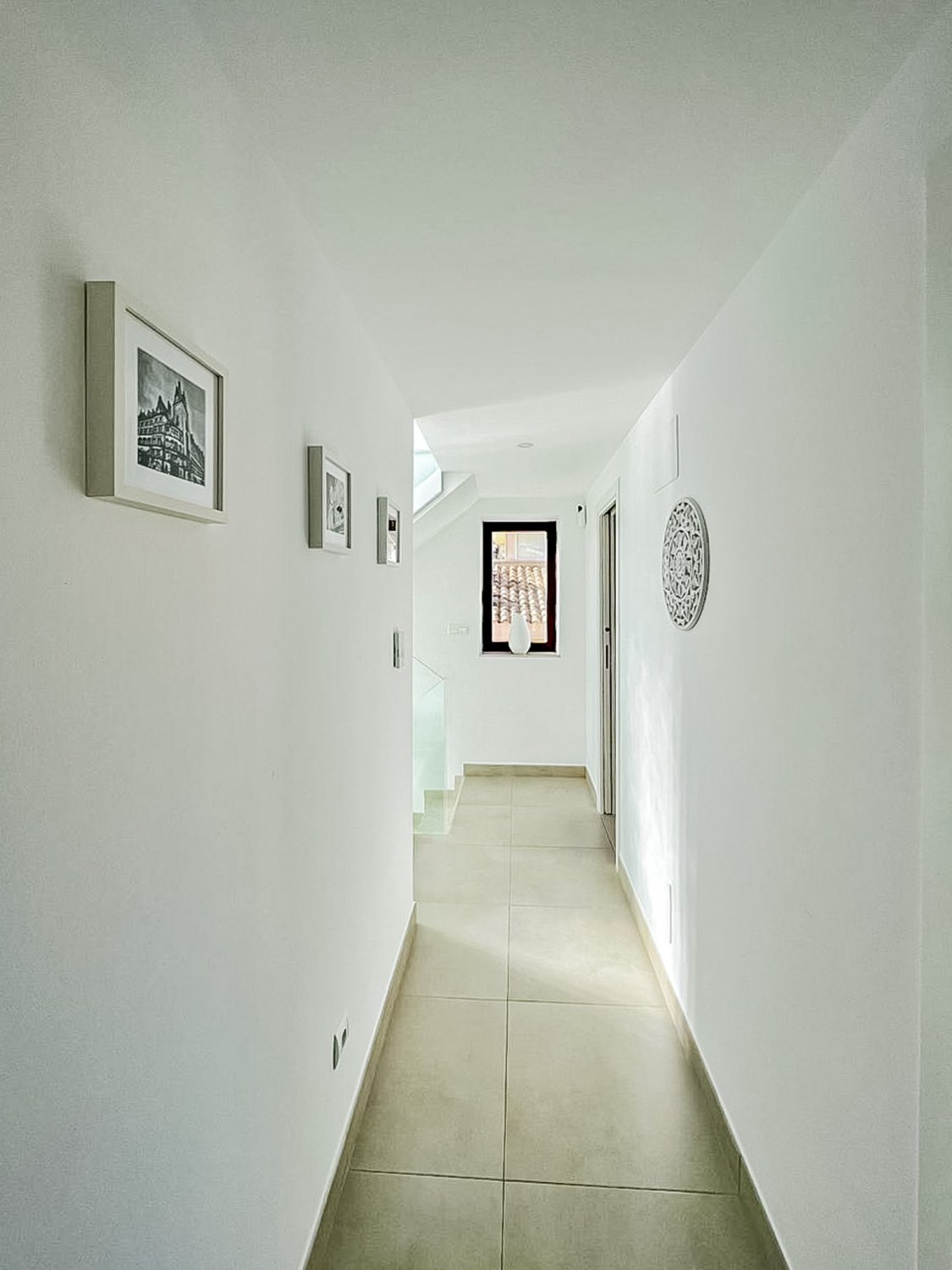 Villa i La Nucia, Alicante, Spanien 4 sovrum, 180 kvm. Nr. 196716