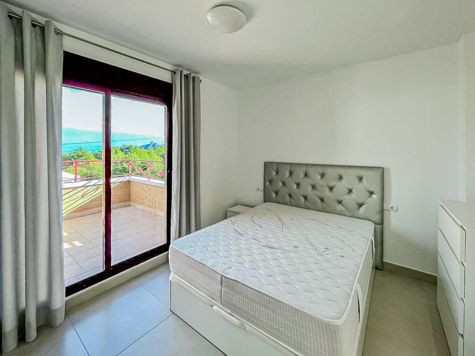Villa i La Nucia, Alicante, Spanien 4 sovrum, 180 kvm. Nr. 196716
