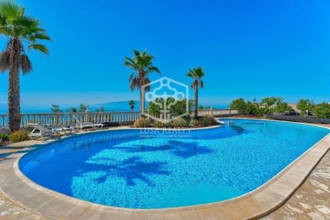 Villa in Guia de Isora, Tenerife, Spain 3 bedrooms, 150 sq.m. No. 96006