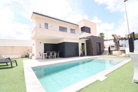 Huvila San Miguel de Salinas, Alicante, Espanja 3 makuuhuonetta, 125 m2 No. 145252