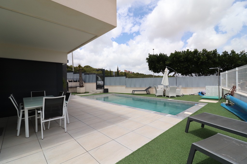 Villa in San Miguel de Salinas, Alicante, Spanien 3 Schlafzimmer, 125 m2 Nr. 145252