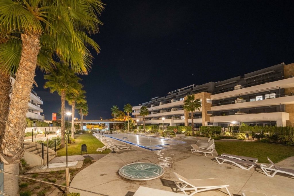 Dzīvoklis La Zenia, Alicante, Spānijā 3 istabas, 114 m2 Nr. 145253