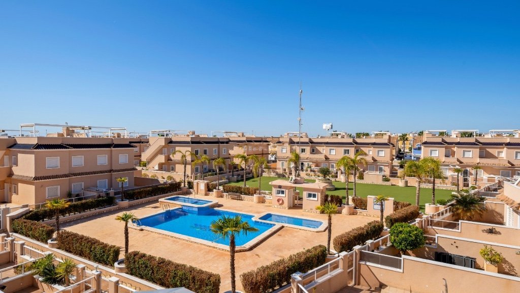 Townhouse in Cabo Roig, Alicante, Spanien 3 Schlafzimmer, 71 m2 Nr. 145255