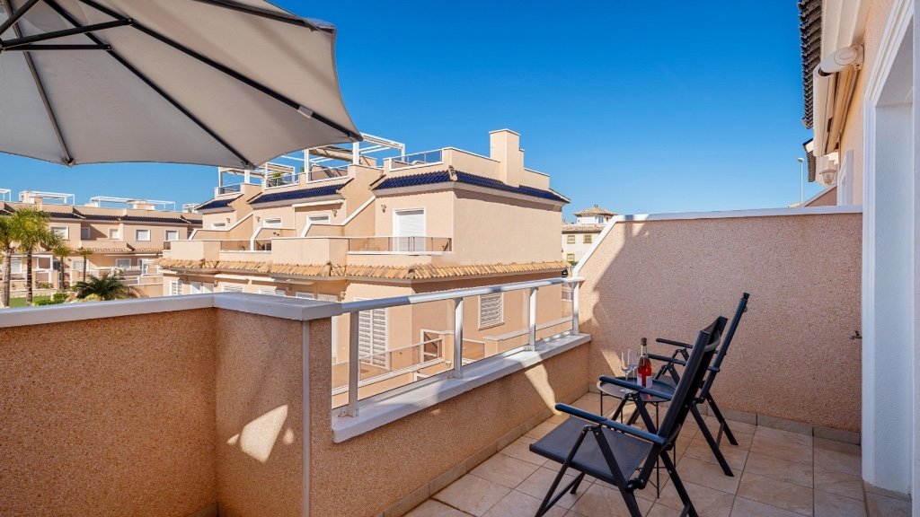 Townhouse in Cabo Roig, Alicante, Spanien 3 Schlafzimmer, 71 m2 Nr. 145255