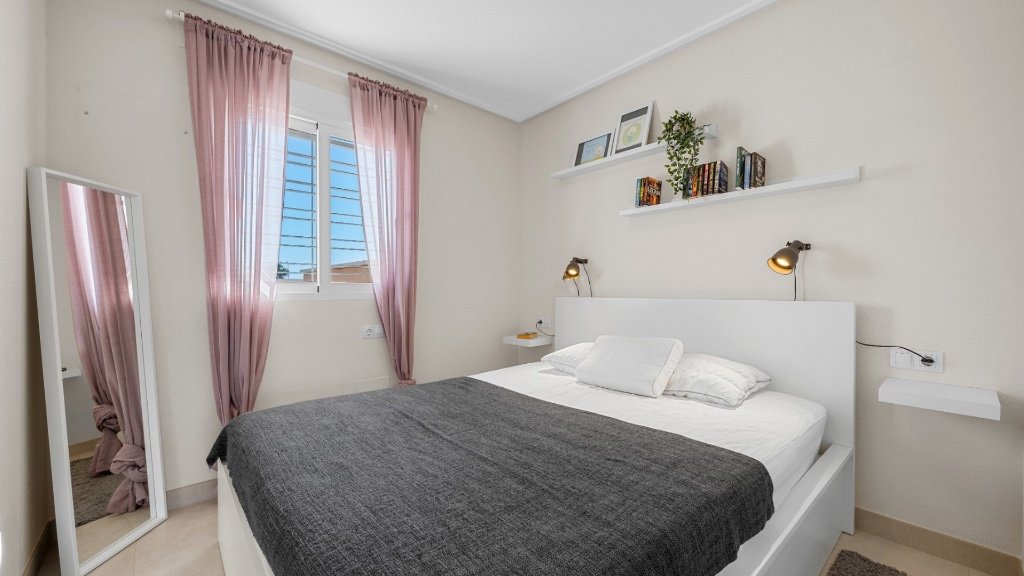 Townhouse in Cabo Roig, Alicante, Spanien 3 Schlafzimmer, 71 m2 Nr. 145255
