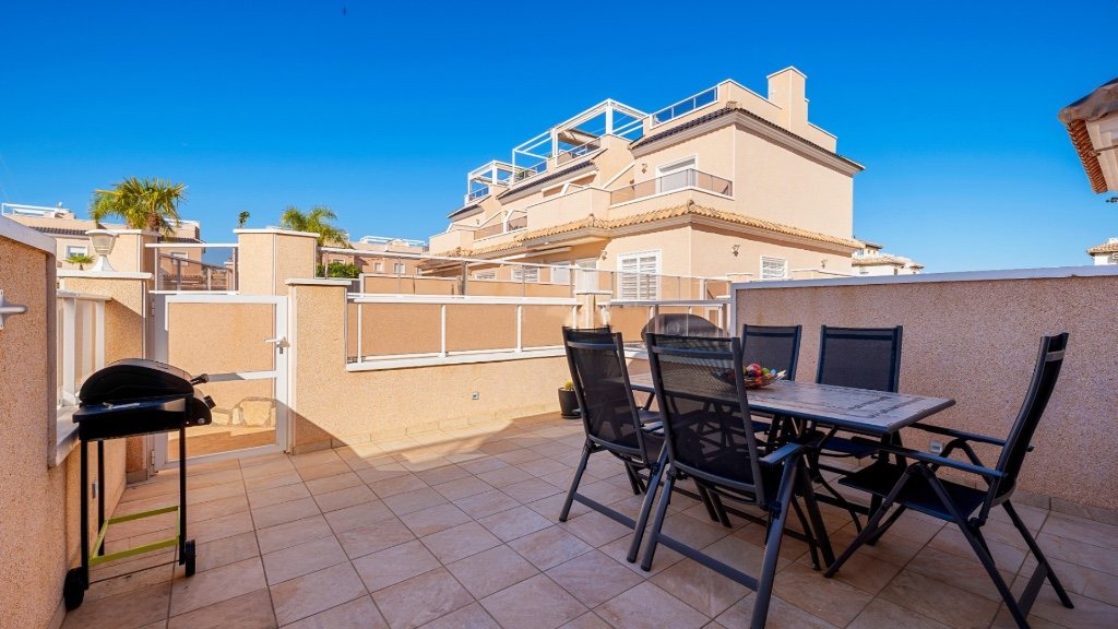 Townhouse in Cabo Roig, Alicante, Spanien 3 Schlafzimmer, 71 m2 Nr. 145255