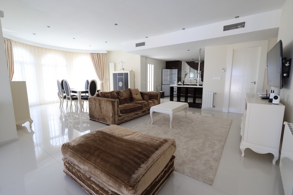 Villa i Ciudad Quesada, Alicante, Spanien 5 sovrum, 355 kvm. Nr. 145251