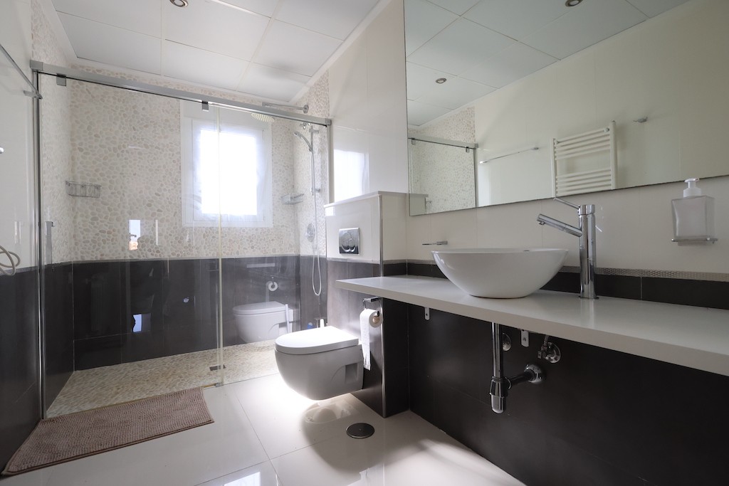 Villa i Ciudad Quesada, Alicante, Spanien 5 sovrum, 355 kvm. Nr. 145251