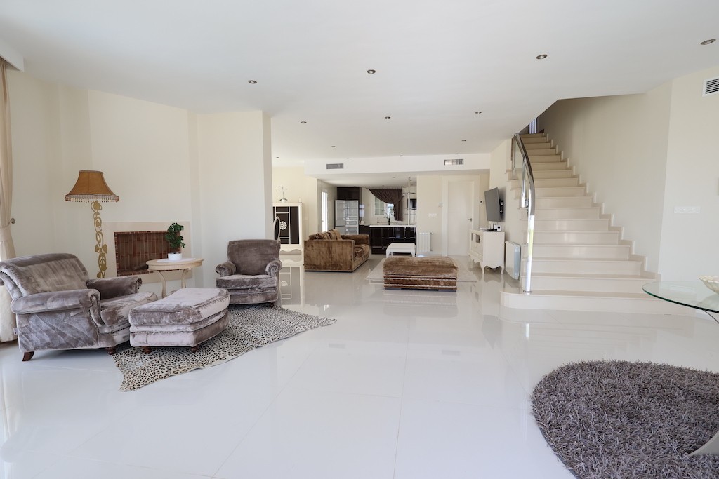 Villa i Ciudad Quesada, Alicante, Spanien 5 sovrum, 355 kvm. Nr. 145251