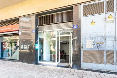 Kommersiell fastighet i Viladecans, Barcelona, Spanien 125 kvm. Nr. 191302
