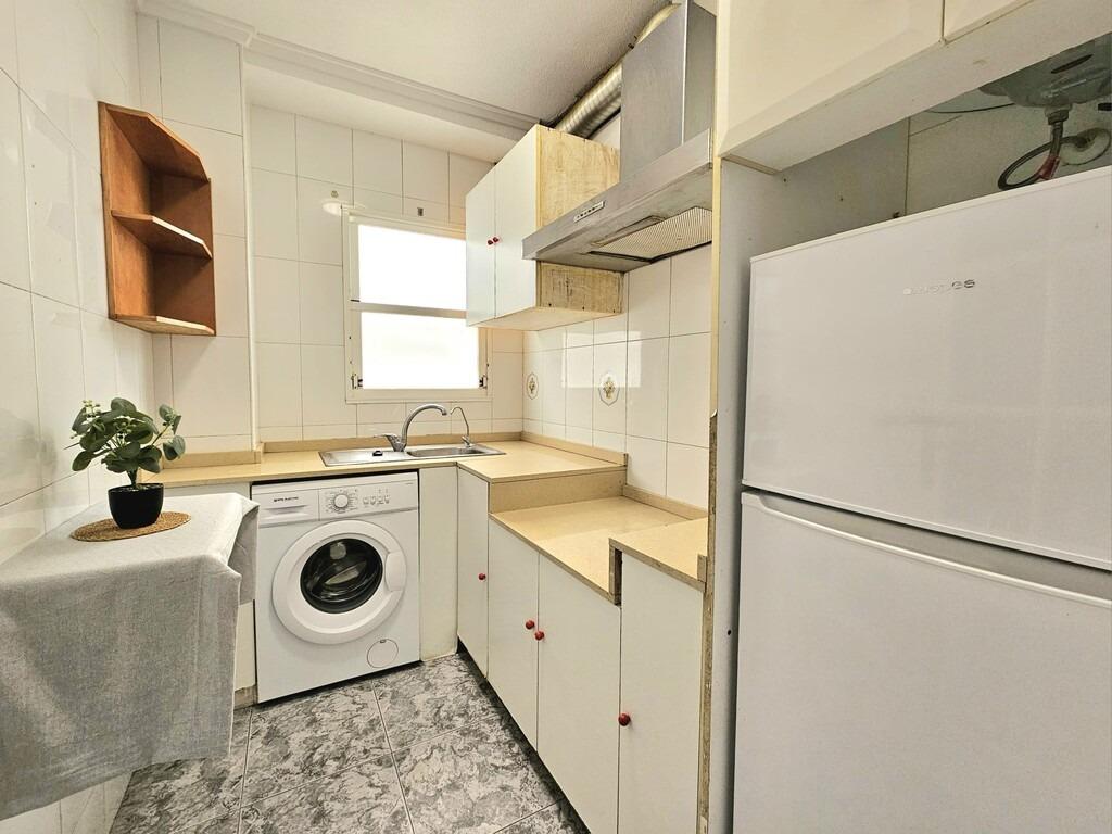Huoneisto Torrevieja, Alicante, Espanja 3 makuuhuonetta, 75 m2 No. 194222