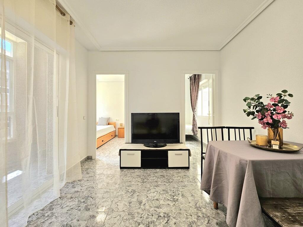 Huoneisto Torrevieja, Alicante, Espanja 3 makuuhuonetta, 75 m2 No. 194222