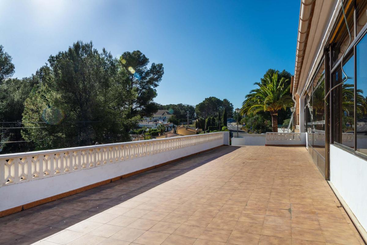 Commercial property in Alcalali, Alicante, Spain 376 sq.m. No. 80726