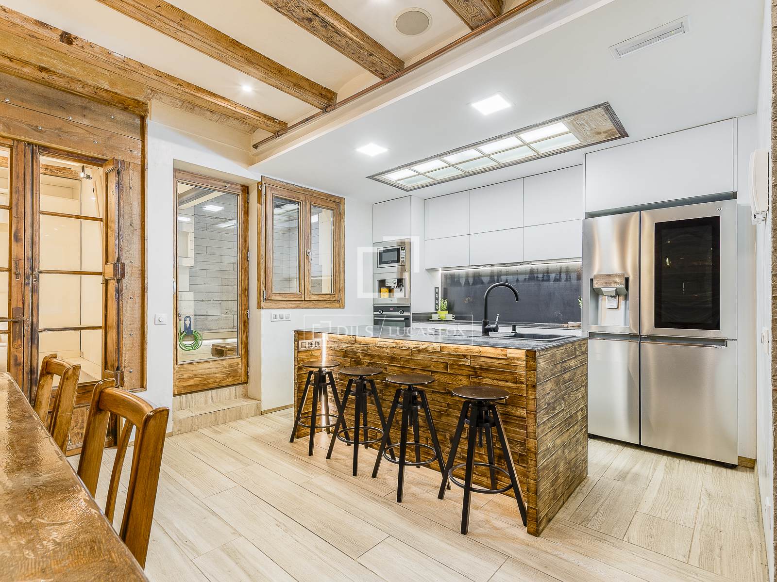 Wohnung in Barcelona, Spanien 4 Schlafzimmer, 123 m2 Nr. 164899