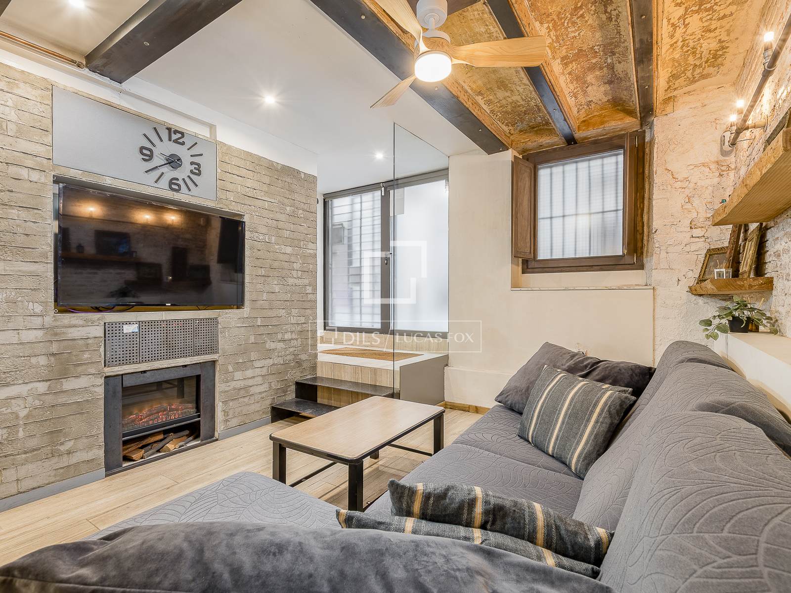 Wohnung in Barcelona, Spanien 4 Schlafzimmer, 123 m2 Nr. 164899