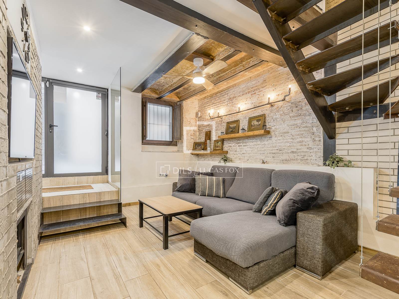 Wohnung in Barcelona, Spanien 4 Schlafzimmer, 123 m2 Nr. 164899
