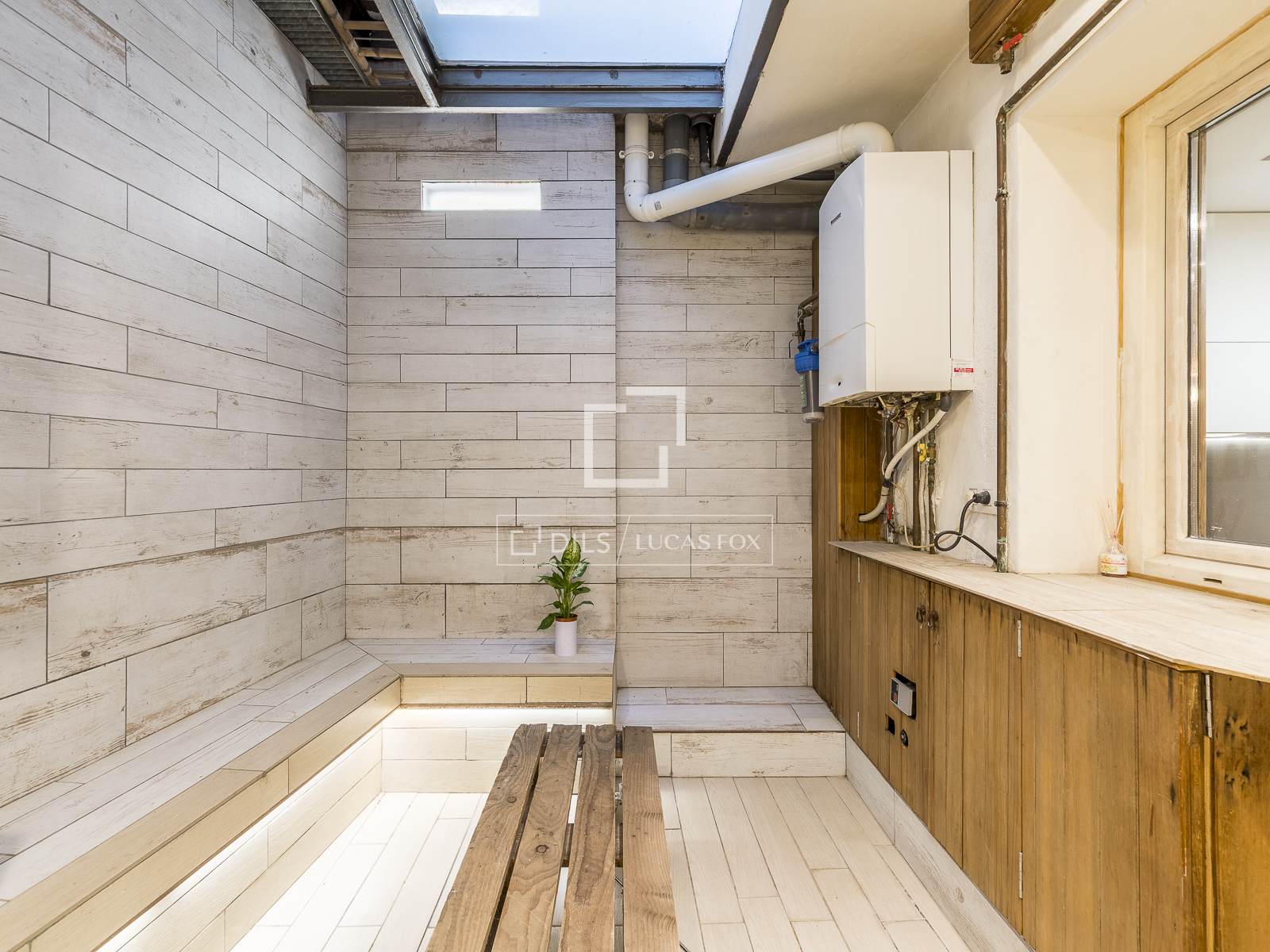 Wohnung in Barcelona, Spanien 4 Schlafzimmer, 123 m2 Nr. 164899