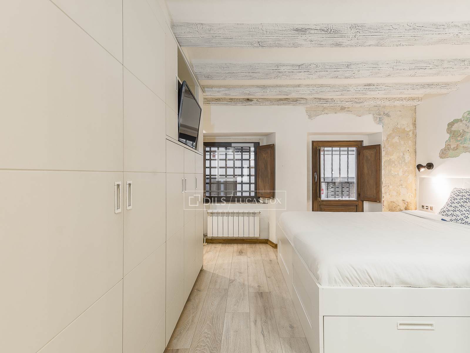 Wohnung in Barcelona, Spanien 4 Schlafzimmer, 123 m2 Nr. 164899