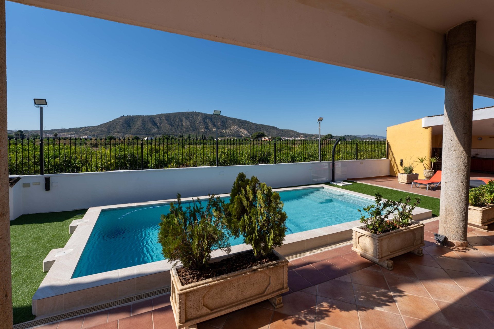 Finca in Orihuela, Alicante, Spain 5 bedrooms, 495 sq.m. No. 151837