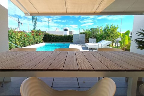 Villa in Algorfa, Alicante, Spanien 2 Schlafzimmer, 132 m2 Nr. 151836