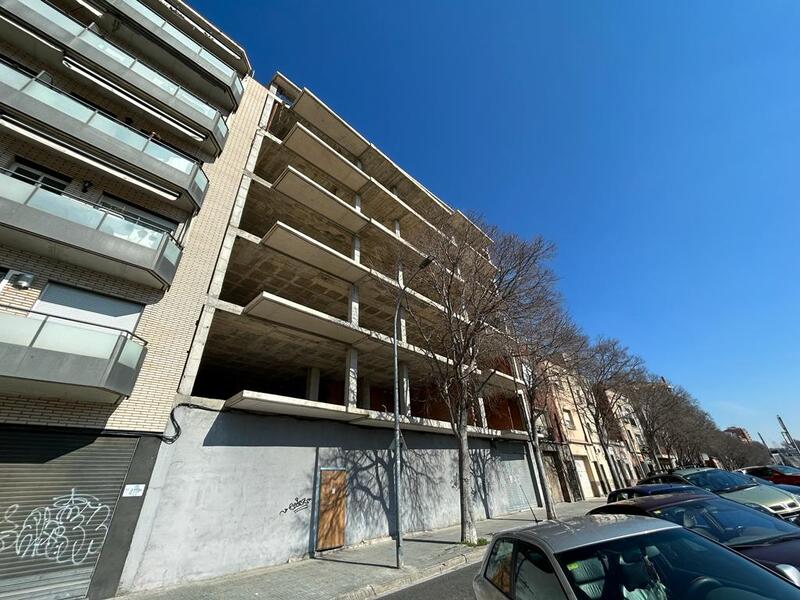 Māja Terrassa, Barcelona, Spānijā 2 istabas, 93 m2 Nr. 167752