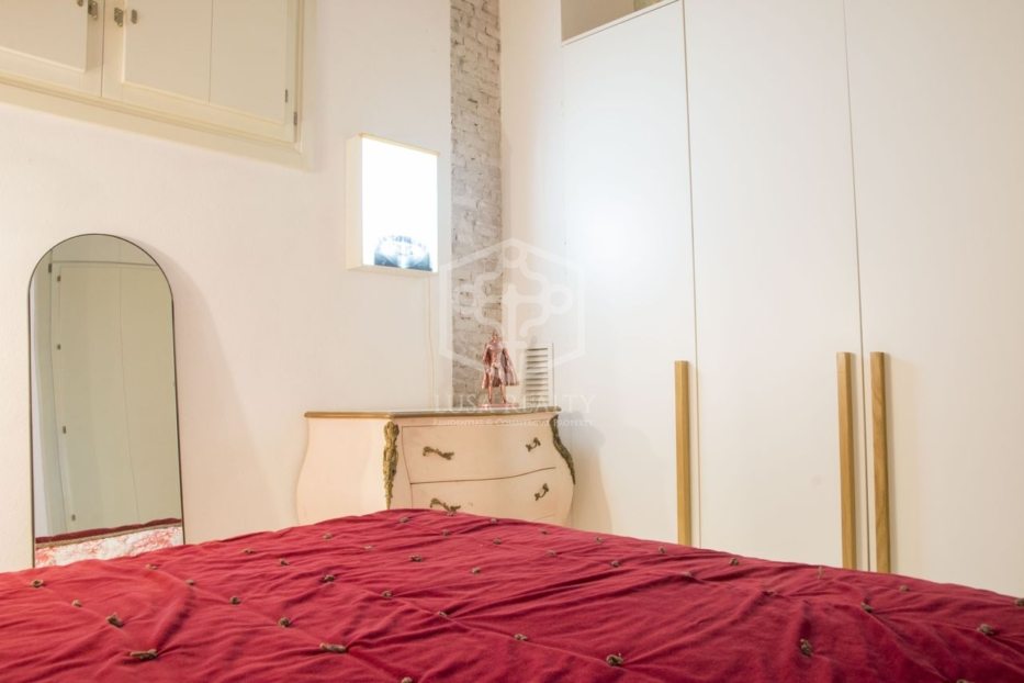 Huoneisto Barcelona, Espanja 3 makuuhuonetta, 224 m2 No. 78360