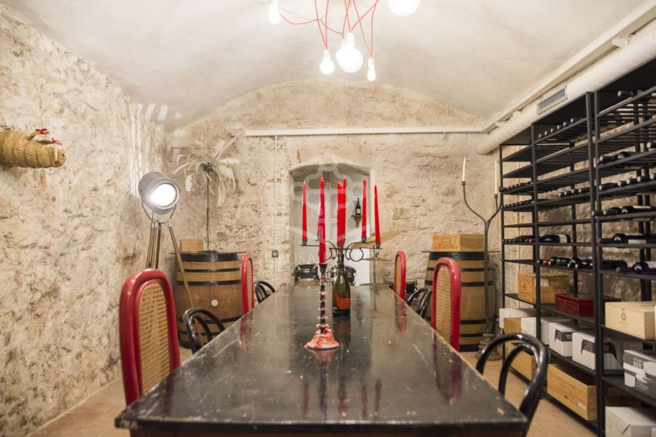 Huoneisto Barcelona, Espanja 3 makuuhuonetta, 224 m2 No. 78360
