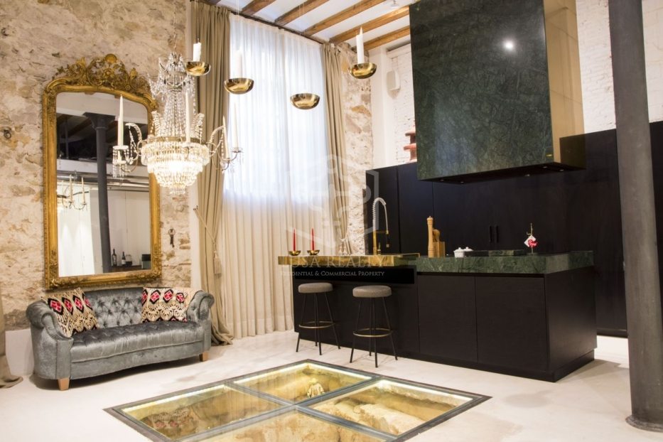 Huoneisto Barcelona, Espanja 3 makuuhuonetta, 224 m2 No. 78360