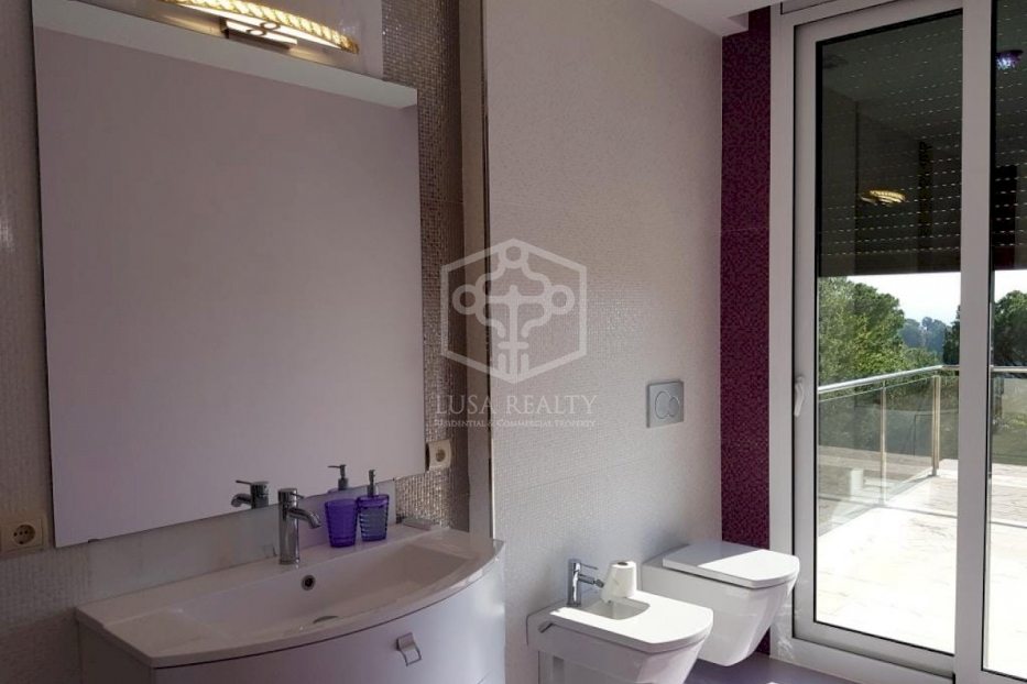 Villa i Calonge, Girona, Spanien 4 sovrum, 300 kvm. Nr. 78361