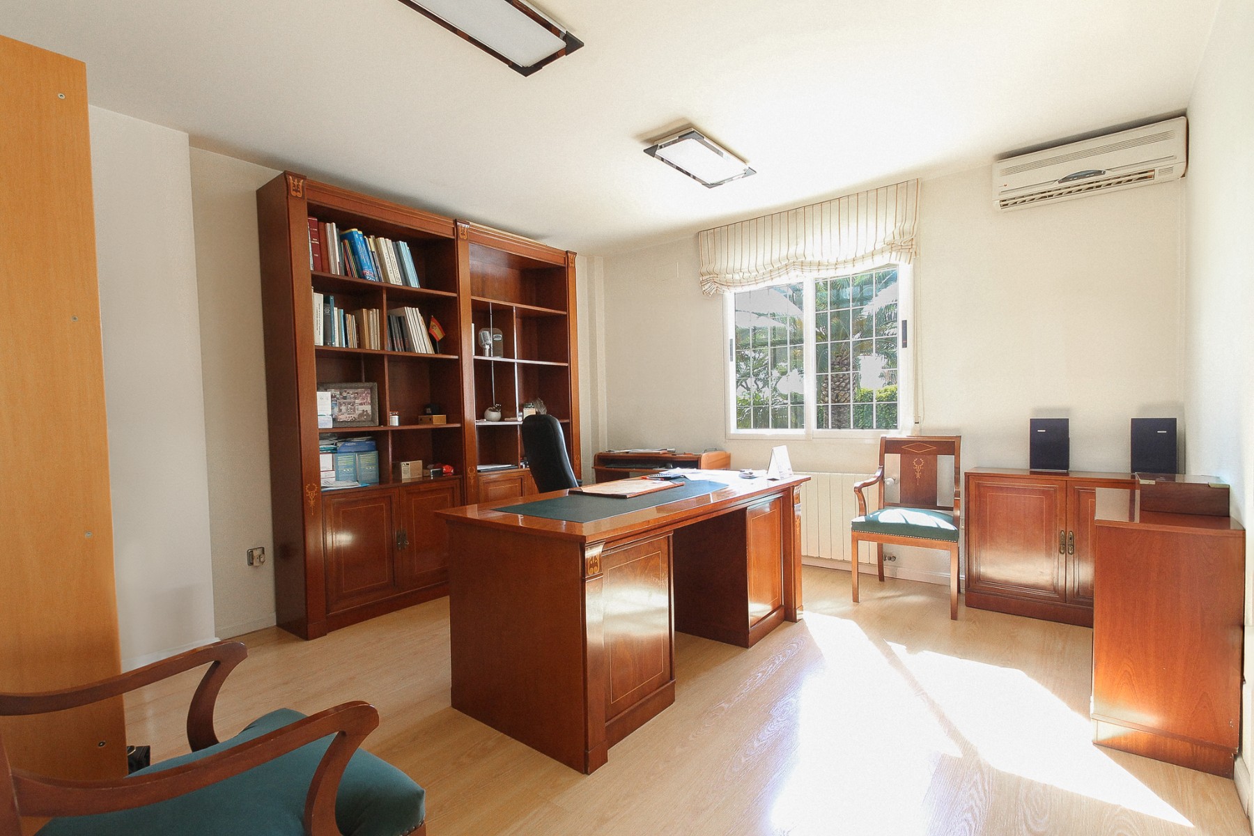 Villa en Alicante, España 6 dormitorios, 395 m2 No. 155082