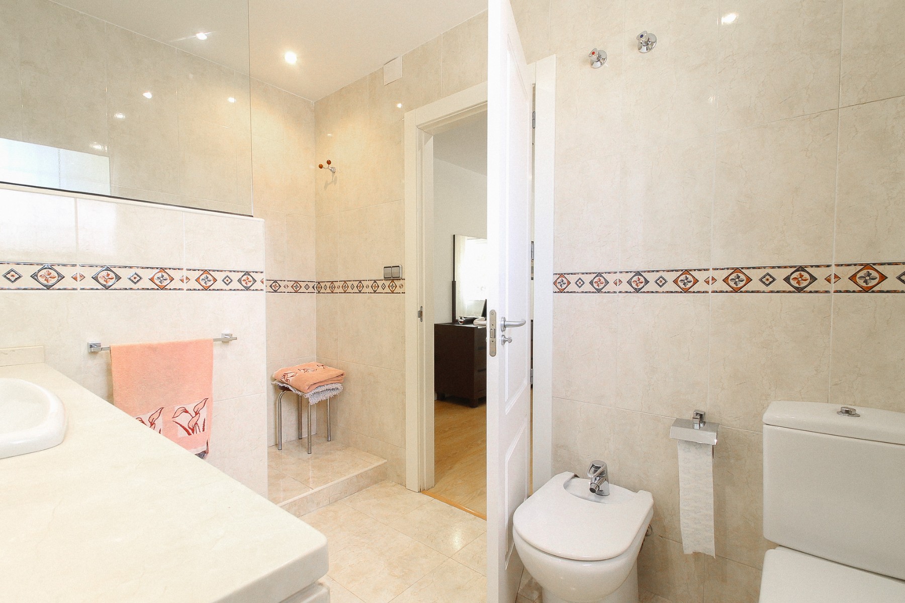 Villa en Alicante, España 6 dormitorios, 395 m2 No. 155082