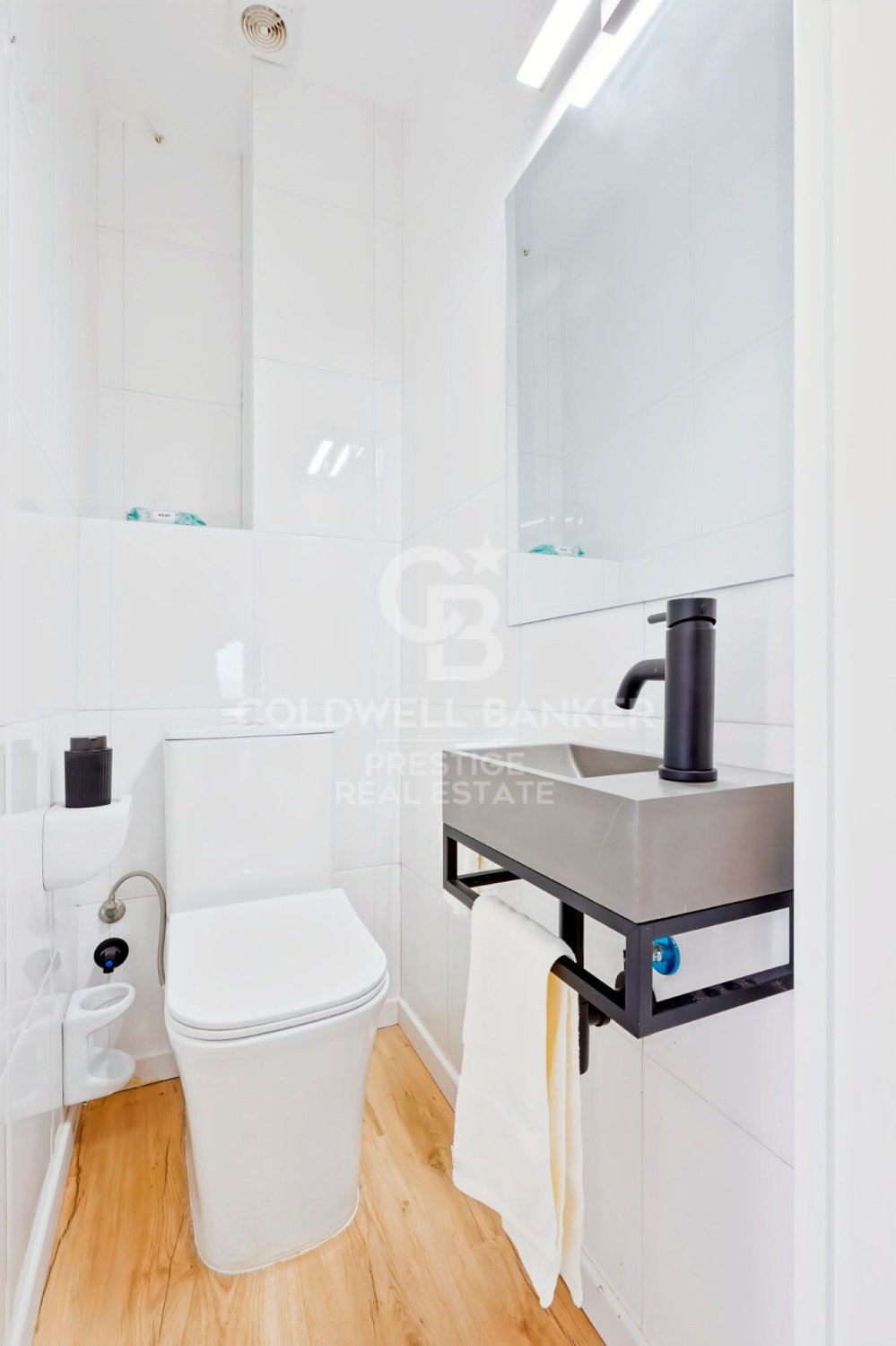 House à Esplugues de Llobregat, Barcelona, Espagne 7 chambres, 510 m2 No. 157624
