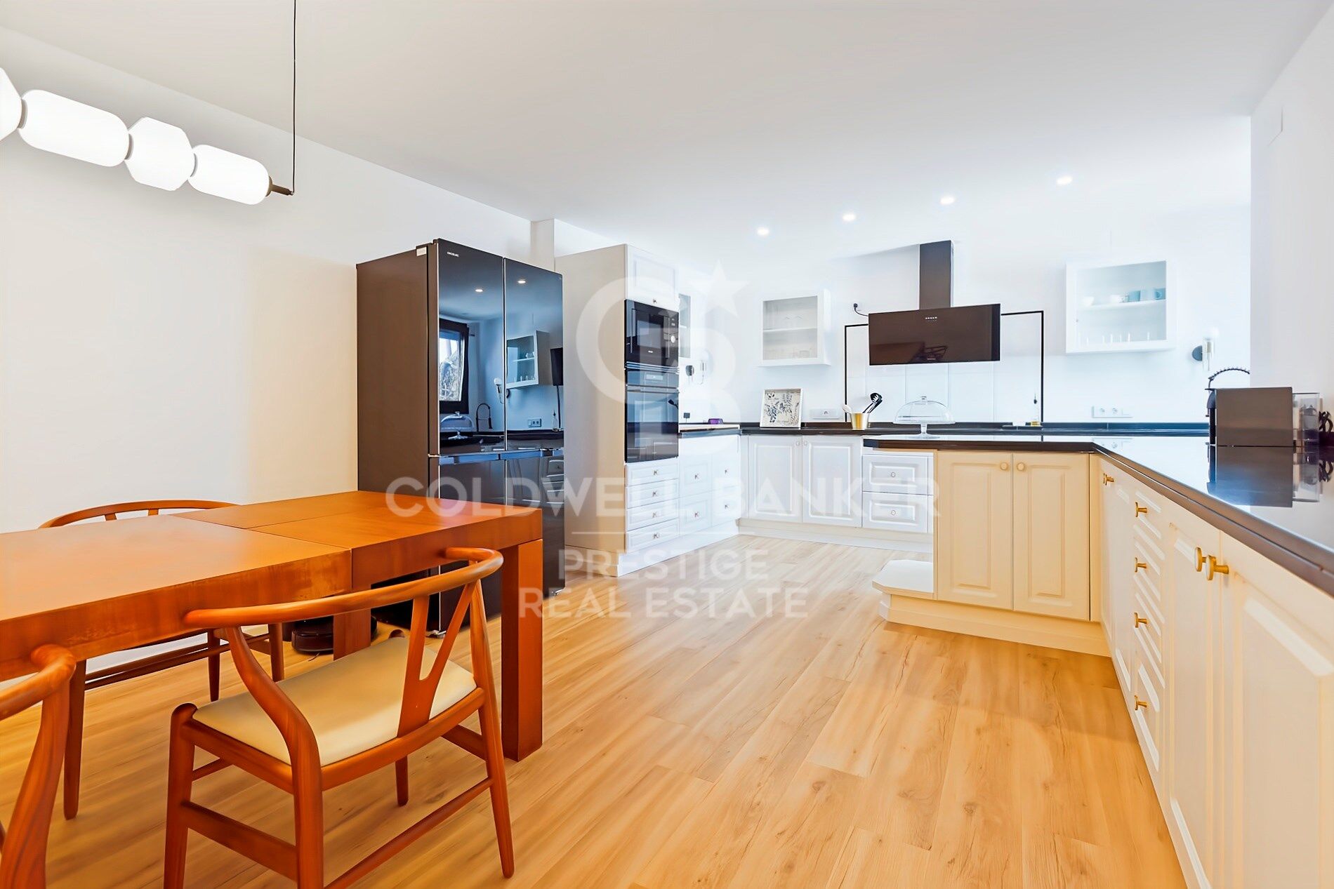 House à Esplugues de Llobregat, Barcelona, Espagne 7 chambres, 510 m2 No. 157624