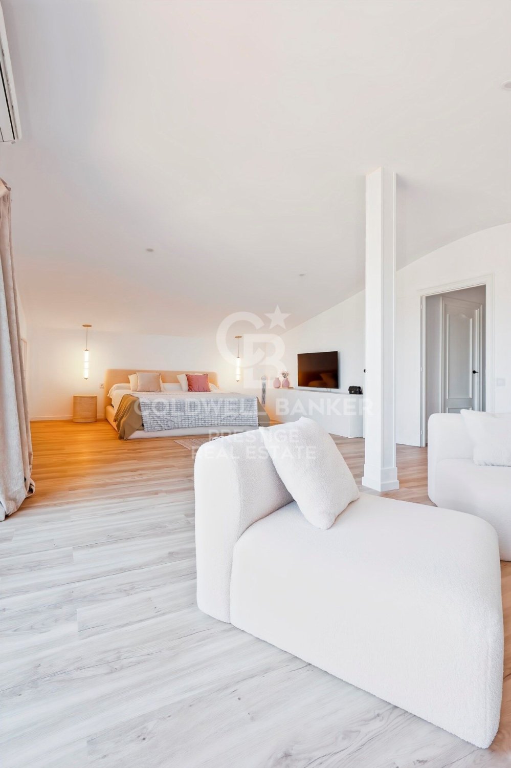 House à Esplugues de Llobregat, Barcelona, Espagne 7 chambres, 510 m2 No. 157624