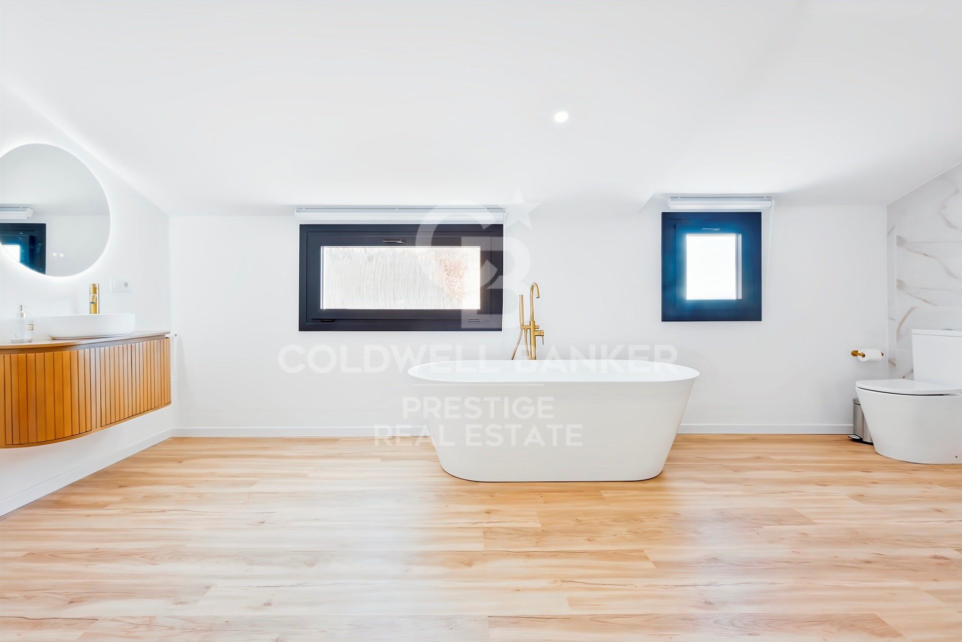 House à Esplugues de Llobregat, Barcelona, Espagne 7 chambres, 510 m2 No. 157624