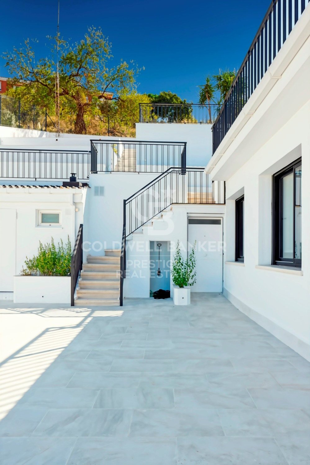 House à Esplugues de Llobregat, Barcelona, Espagne 7 chambres, 510 m2 No. 157624