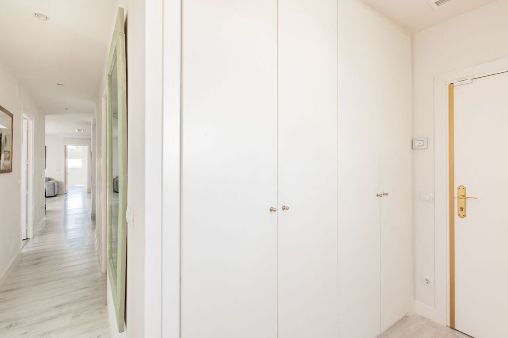 Appartamento a Madrid, Spagna 2 camere da letto, 125 mq. N° 134728
